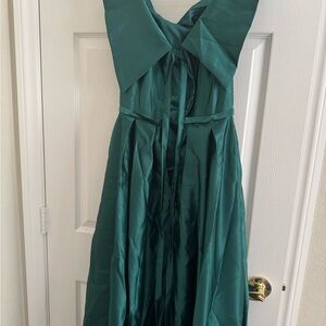 Emerald Green Satin V-Neck Women’s Dress